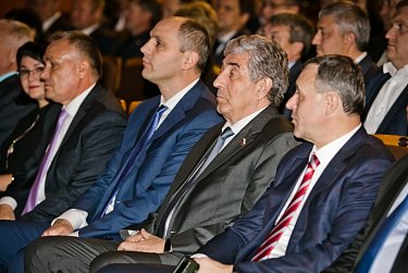 Сергей Грачев поздравил Василия Козупицу с вступлением в должность 